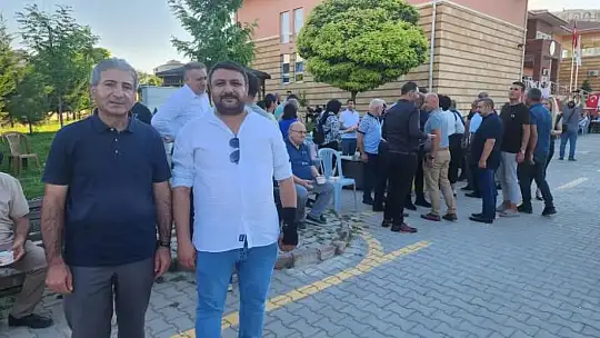 Akçadağ Dayanışma Derneği Genel Merkezinden Muhteşem Aşure Etkinliği