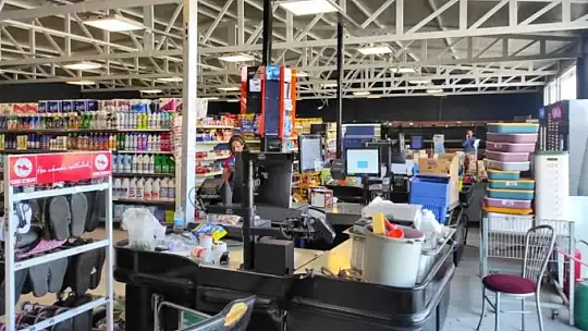 Esenlik Market Eski Malatya Şubesi Hizmette