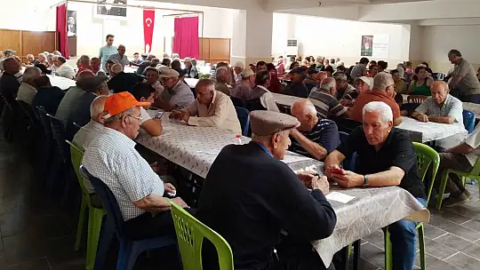 Arguvan Abdal Musa Kültür Derneğinden Aşure ve Lokma İkramı