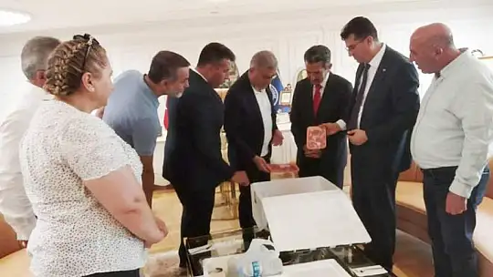 Helal Olsun' Vali ve İl Tarım Müdüründen Anlamlı Davranış'