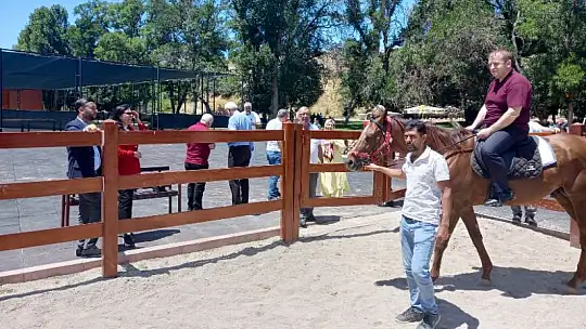Başkan Selami Aykut Malatya'da Ata Bindi