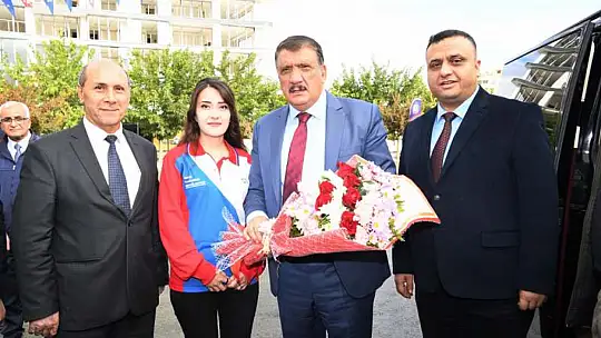 Esenlik Süpermarketlerde 1000 Üründe İndirim Müjdesi