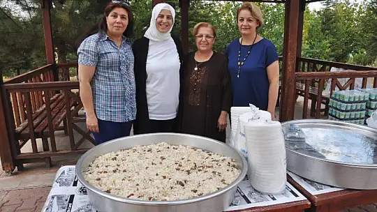 Üniversite Mahalle Muhtarlığından Geleneksel'Pilav Şenliği Etkinliği '