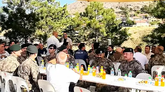 Şehit Özel Harekat Polisi Mehmet Fethi Akyüz Hekimhan'da Dualarla Anıldı