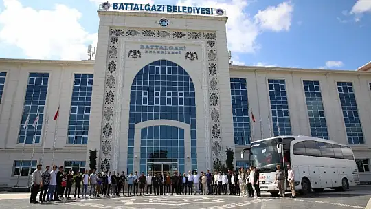 Battalgazi Belediyesi'nden İpek Yolu Gençlik Merkezi'ne Teknolojik Gezi