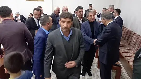 Malatyalı Muhtarlar ve AKCADAĞDER'den Vali Çuhadar'a Taziye Ziyareti