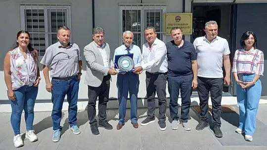 İOSİD Yönetiminden Başkan Evren'e Ziyaret