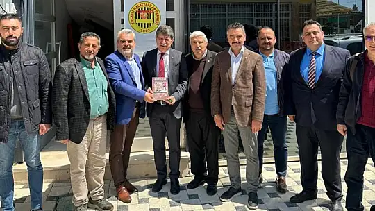 CHP Adayı Kanko ve Arguvan Belediye Bşk Kızıldaş'tan Kocaeli Malatyalılar Derneğine Ziyaret