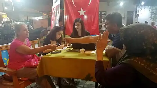 İYİ Parti Yeşilyurt İlçe Başkanlığı üye kaydına devam ediyor