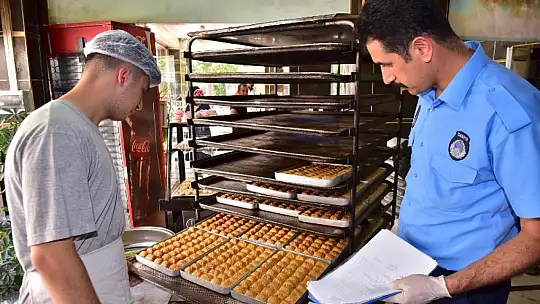 Battalgazi'de Bayram Öncesi Tatlıcılara Denetim