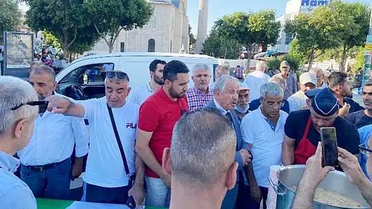 Gelecek Partisinden 5.000 Kişilik Aşure İkramı