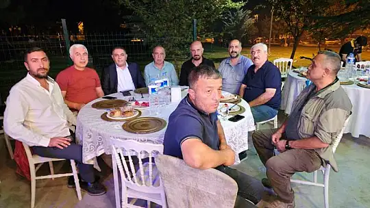 Kübra ve Furkan Çifti Muhteşem Düğün Töreniyle Evlendi