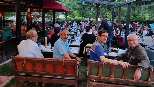 Turan Emeksiz 77 Mezunları Buluştu