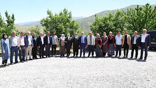 Başkan Güder'e Hizmet Övgüsü