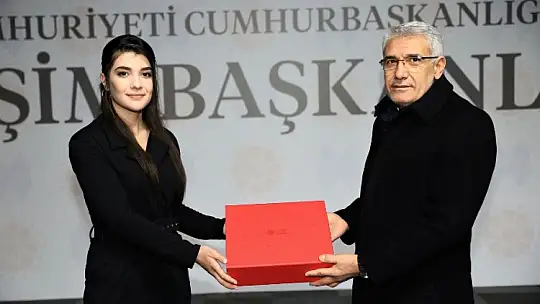 Başkan Güder, Türkiye'nin Zenginliklerini Gençlerle Birlikte İzledi