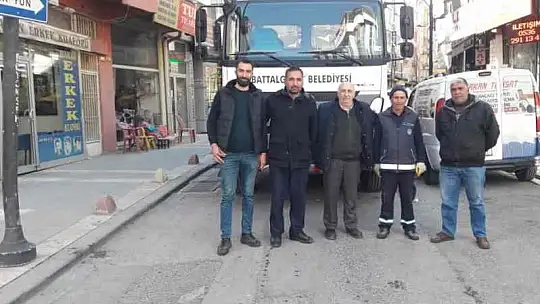 Muhtar Tur'dan Başkan Güder'e Hizmet Teşekkürü