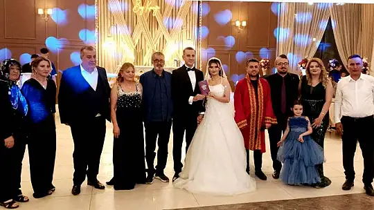 Eğitimci Çiftin Mutluluğu Nikah Masasında Taçlandı: Ayça Selen ile Vahap Koşum Evlendi