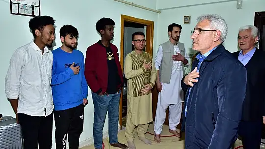 Güder, Uluslararası Öğrencilerle Sahur'da Buluştu