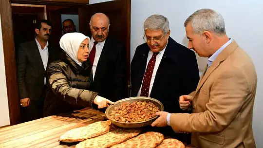 Ak Parti Genel Başkan Yardımcısı Vedat Demiröz, Tarihi Yeşilyurt Konaklarını İnceledi