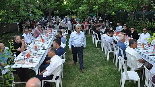 Günata Ailesi Yıllık Akraba İstişare Toplantısı Yaparak Türkiye'ye Örnek Oluyor