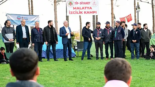 Başkan Güder İzcilerin Kampına Katıldı