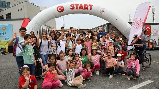 Depremzede Öğrenciler Dereceye Girmek İçin Kıyasıya Yarıştı