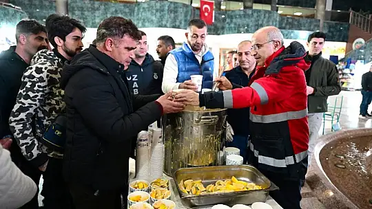 Büyükşehir Belediyesi Karla Mücadele Çalışmalarına Aralıksız Devam Ediyor