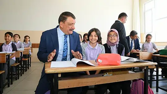 Gürkan,' Gazi Akmercan Ve Ailesine Hizmetlerinden Dolayı Teşekkür Ediyorum'