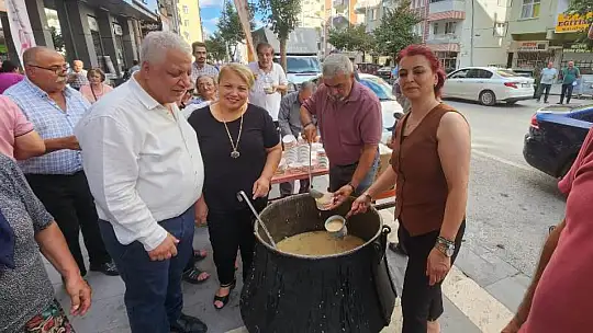 Onlar A. Ş. Den Geleneksel Aşure Programı