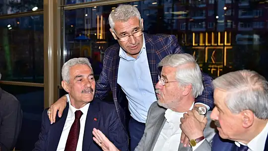 Başkan Güder, Malatya'nın Kanaat Önderlerini İftarda Ağırladı