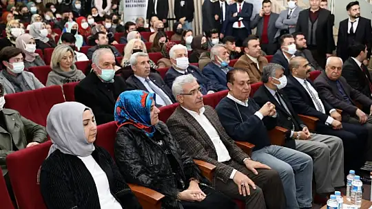 Obama'nın Türk Danışmanı Riccon Doğan, Battalgazi'deki Gençlerle Buluştu