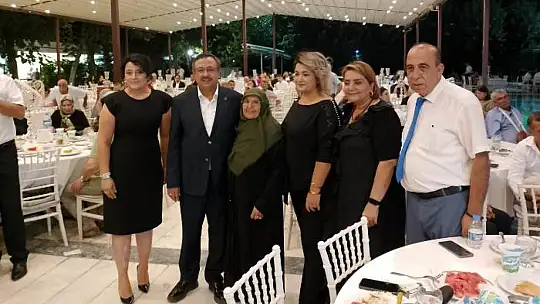 Dillere Destan Bir Düğün: Melike Sena ile Mert Mustafa Hayatlarını Birleştirdi