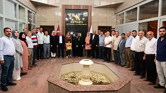 Başkan Güder ve Mv. Ölmeztoprak Ak Parti Mahalle Başkanlarıyla Bir Araya Geldi