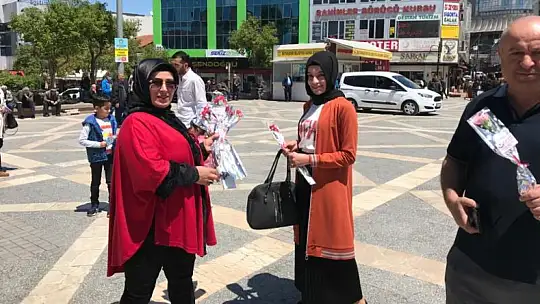 Aybar' Anne Demek Şefkat Demek, Sevgi Demek, Merhamet Demek.