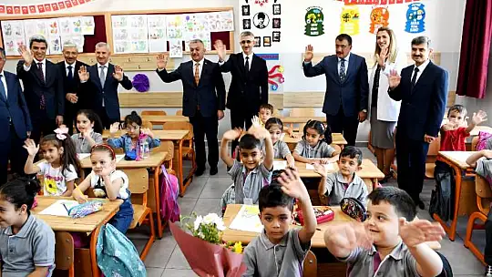 Öğrenciler Dersbaşı Yaptı