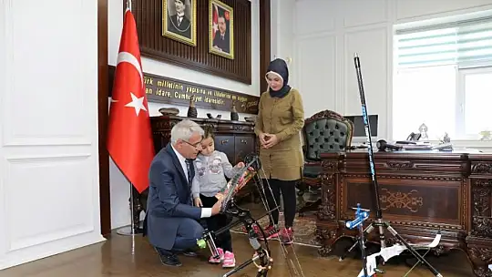 Başkan Güder, Başarılı Sporcularla Buluştu