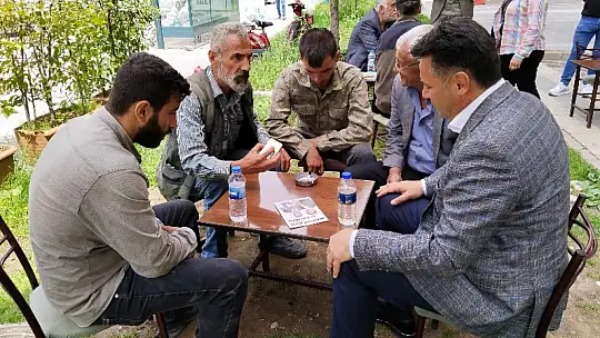 Göçmez' Serden Geçeriz Kıblemizden Dönmeyiz'