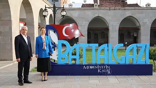 Mv. Bakbak Battalgazi'deki Tarihi Mekanlara Hayran Kaldı