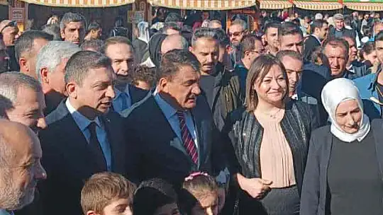'Yeşilyurt Çocuk Kitapları' Festivali Renkli ve Coşku Dolu Açılış Töreniyle Başladı
