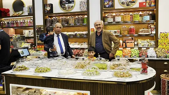 Karnel Nuts Store Kuruyemiş Sevenlerin Favori Mekanı