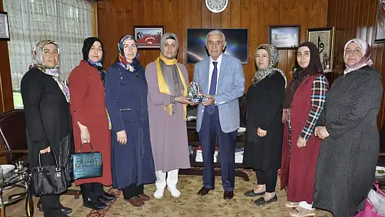 BBP İl ve İlçe Kadın Kollarından ESKKK Başkanı Evren ve ESOB Başkan Vekili Özbek'e Ziyaret