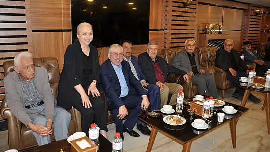 Miraç Akdoğan'dan ' Ahde Vefa' Eski ANAP'lılarla Bayramlaşma Töreni...