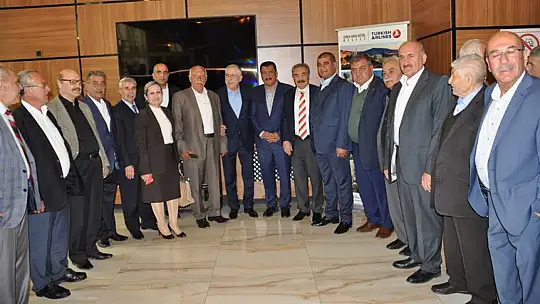 Miraç Akdoğan'dan ' Ahde Vefa' Eski ANAP'lılarla Bayramlaşma Töreni...