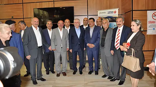 Miraç Akdoğan'dan ' Ahde Vefa' Eski ANAP'lılarla Bayramlaşma Töreni...