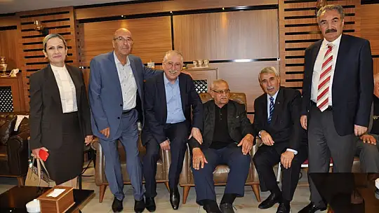 Miraç Akdoğan'dan ' Ahde Vefa' Eski ANAP'lılarla Bayramlaşma Töreni...