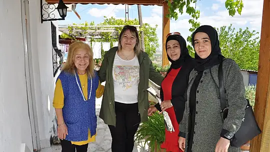 Maskar' Tüm Annelere Bizim İçin Özeldir'