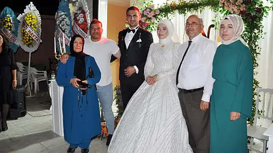 Turan ve Hayta Ailelerinin Mutlu Günü
