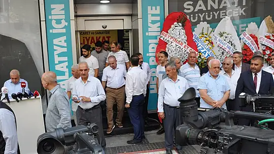 TSO Başkan A. Akif Baştürk' Biz birlikte yürüyeceğiz. Birlikte çözeceğiz. Birlikte kazanacağız. Birlikte yöneteceğiz.