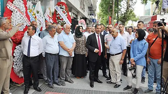 TSO Başkan A. Akif Baştürk' Biz birlikte yürüyeceğiz. Birlikte çözeceğiz. Birlikte kazanacağız. Birlikte yöneteceğiz.