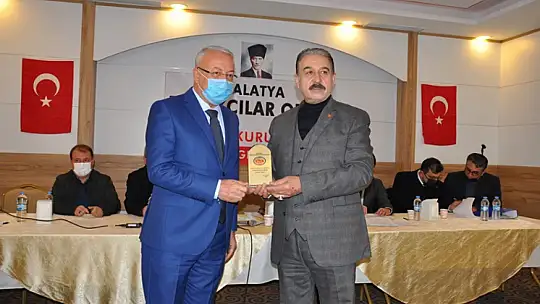 Emlakçılar Odasında Ali Özgül Güven Tazeledi